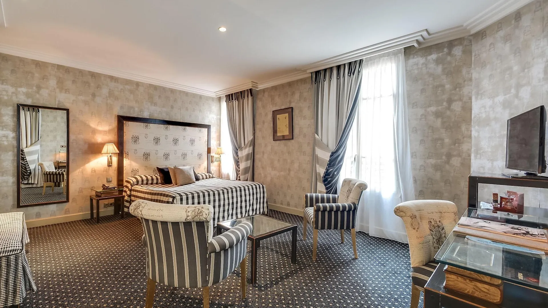 Villa Lutece Port Royal Paris France